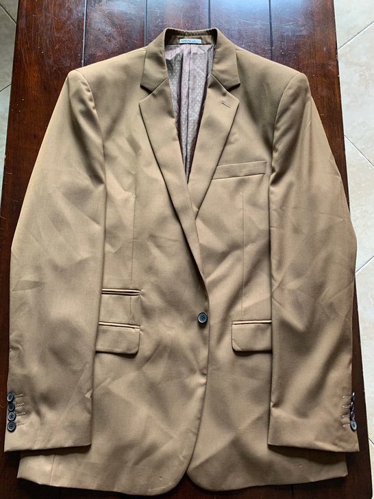 全新 男士阿玛你羊毛西装西服卡其色