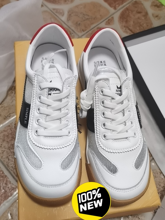 真皮小白鞋复古网面休闲运动夏女鞋透气平底百...