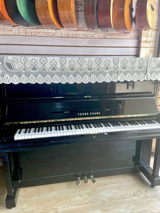 2万的钢琴便宜出全新 手感跟雅马哈卡瓦依钢...