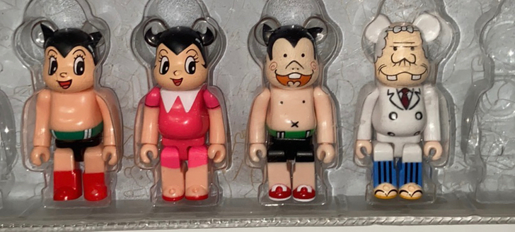 bearbrick 盲盒32代阿童木博士 ...