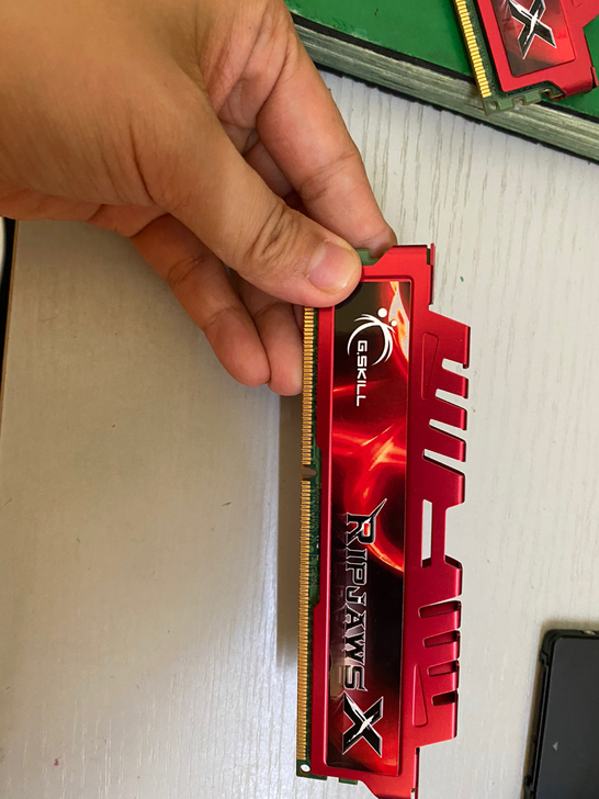 自用芝奇8ＧDDR3 内存 带马甲的