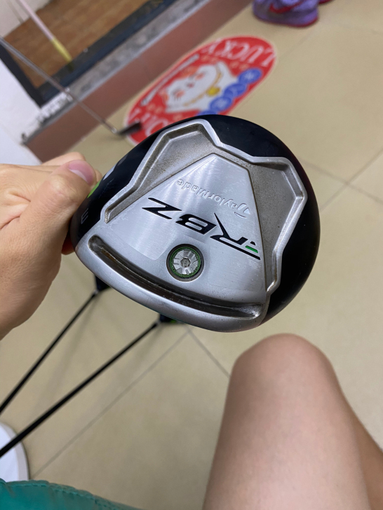 大学高尔夫专业自用球杆 现已更新换代