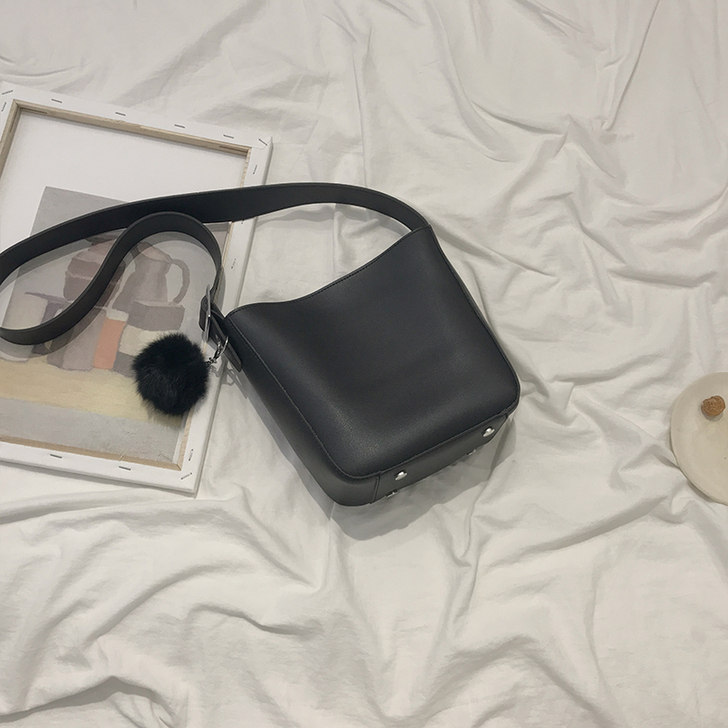 包包女小众设计包2020新款潮网红百搭in...