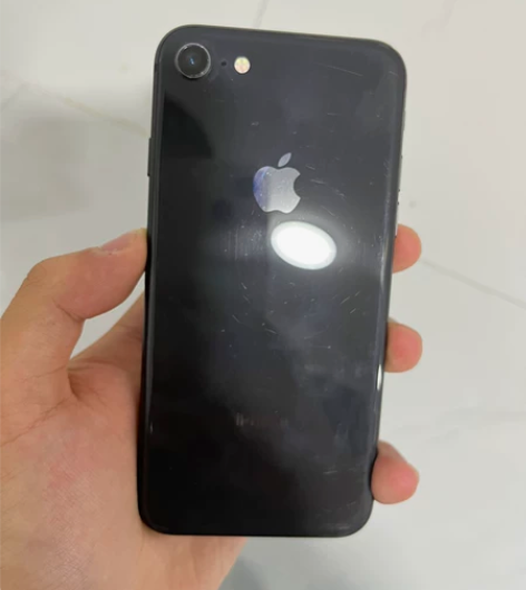 苹果8 iphone8，64G成色可以，美...