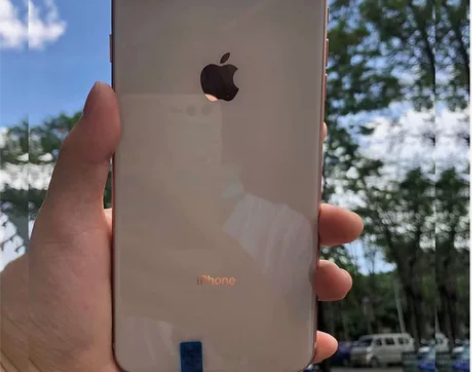 苹果8,自用 感兴趣的话点“我想要”和我私...