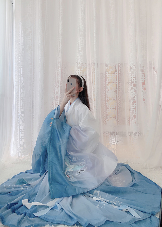 南橘汉服【鹤兮瑶 大袖衫 ，一直吃灰，穿都...