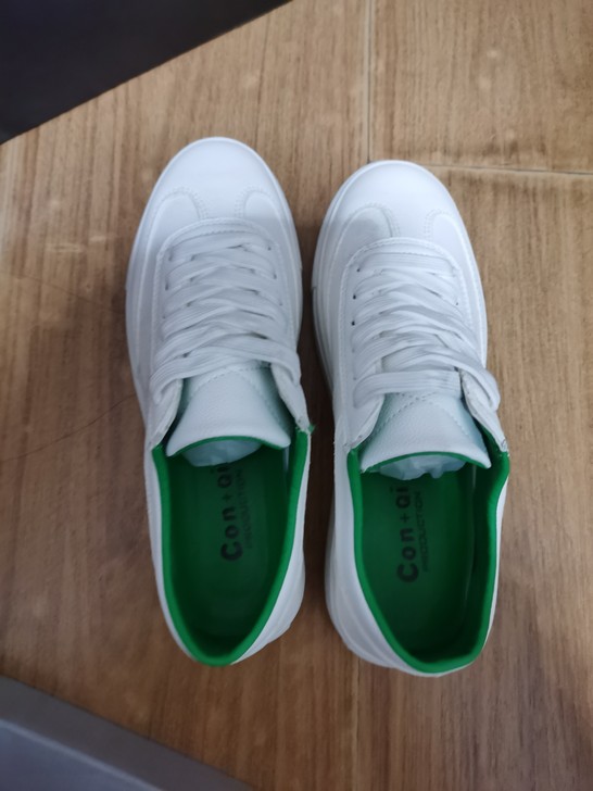 替友出白色板鞋38码  穿过1次 30江浙...