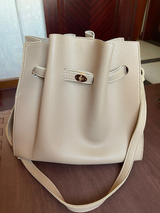 纯牛皮，单肩斜挎  水桶包