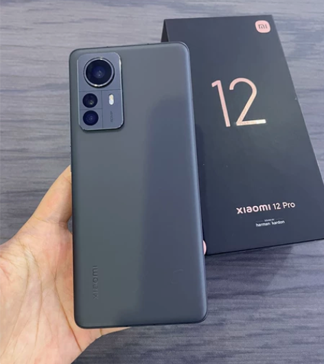 小米12pro 8+128g 成色好没磕碰...