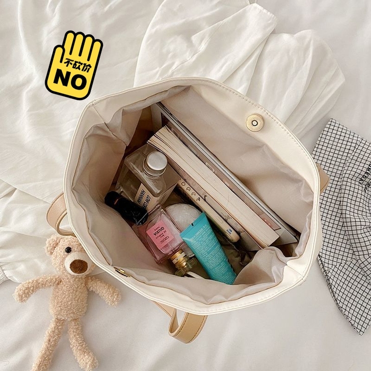 学生上课简约单肩包，简约又好看