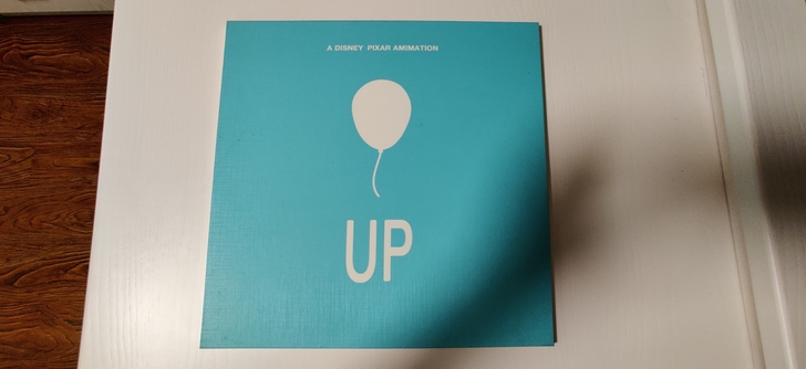 飞屋环游记电影无框画，玄关客厅餐厅沙发背景...