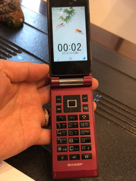 SHARP型号是SH9130c、古董手机、...
