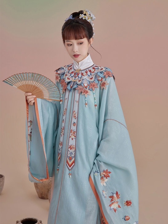 七月夕 晚秋枫 原创早秋新款明制立领长衫云...