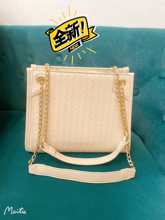 服装店搭配品，全新