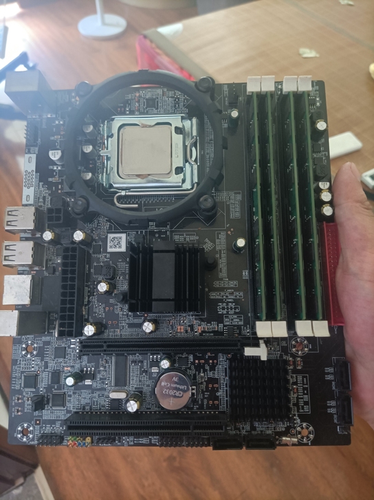 lga775主板＋cpu e5410＋4根...