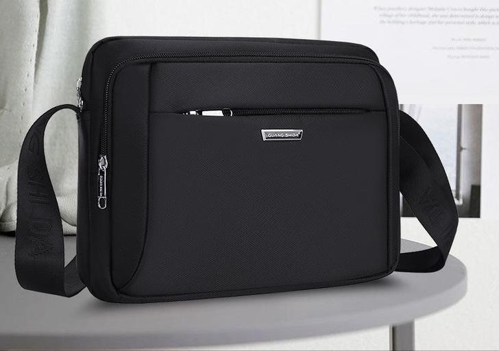 【店铺转让亏本清库存】包包男士斜挎包单肩包...