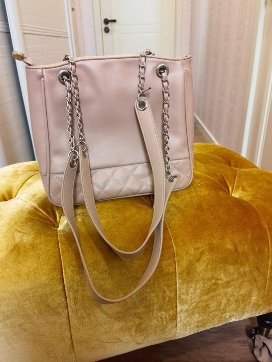 全新杏色单肩包，未使用，不退不换介意慎拍