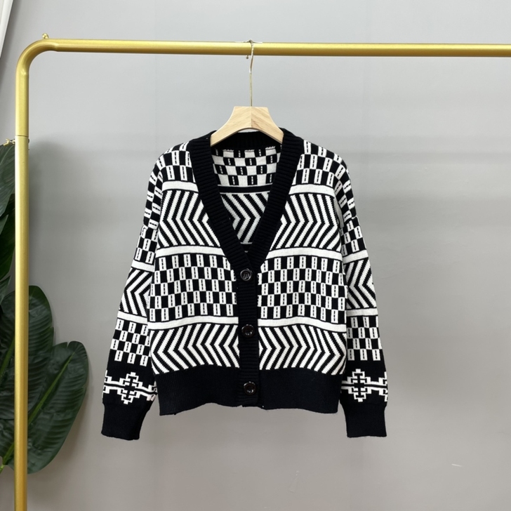 初秋款!黑白格子毛衣外套开衫!