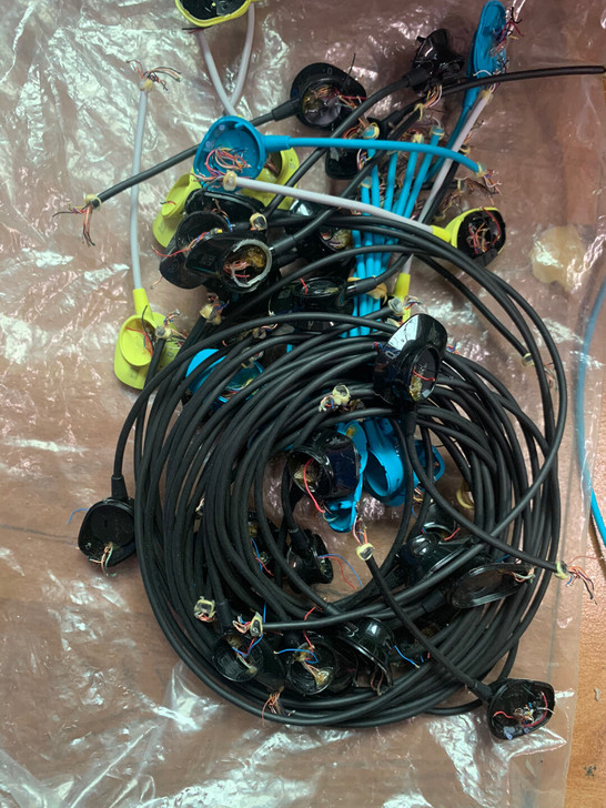 维修Bose soundsport  脱胶...