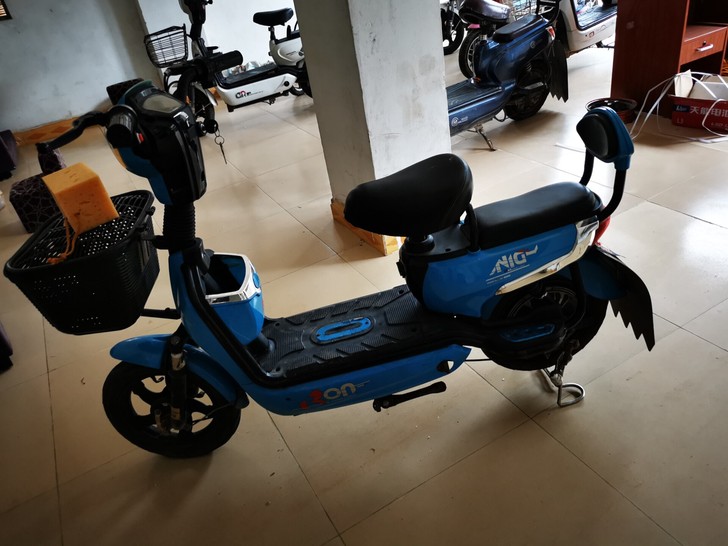 福利来了福利来了,低价出售电动车一台,车架...