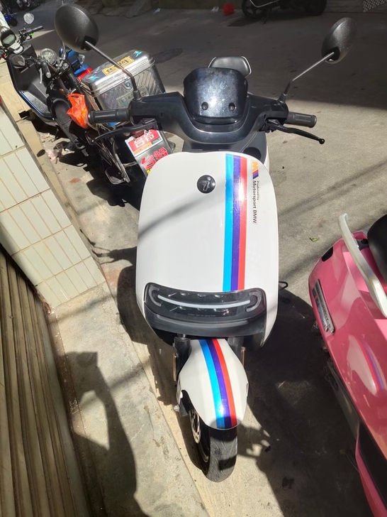 九号E100，改了电池7250，其他原装，...