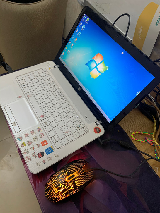 出一台95新惠普i5四代笔记本电脑