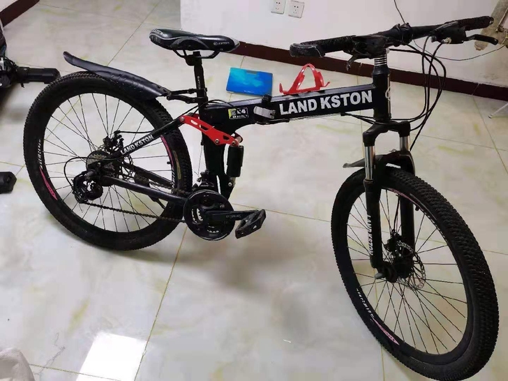 适合初中生，山地车，孩子没骑多久就转学了，...