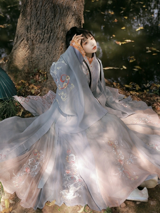 出社麟星瑶晋制汉服女原创正品魏晋中国风交领...