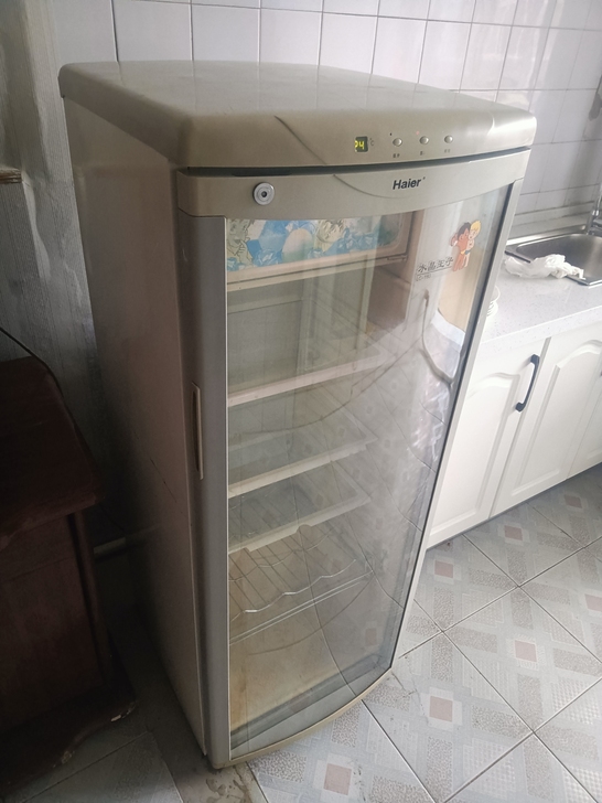 海尔水晶王子冰箱160升，透明玻璃门，大冷...