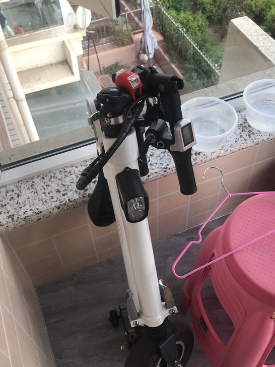 媳妇骑了两三次，京东购买，一般放在车里逛街...