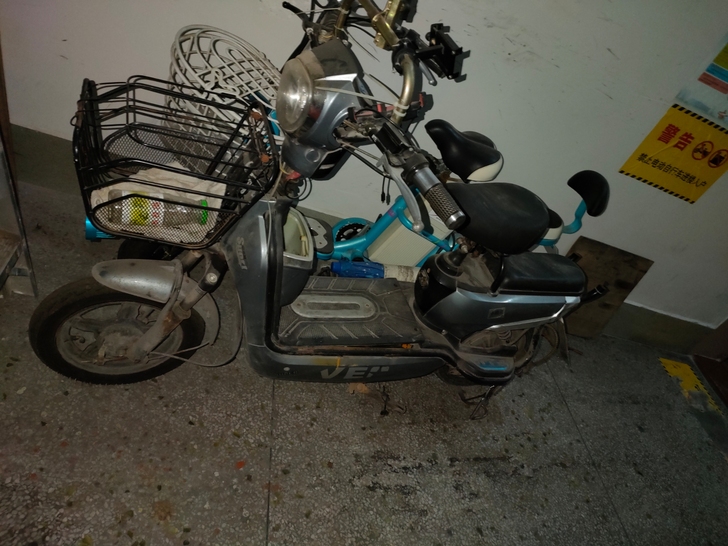 准备回老家转卖电瓶车，48伏电池，两大块，...