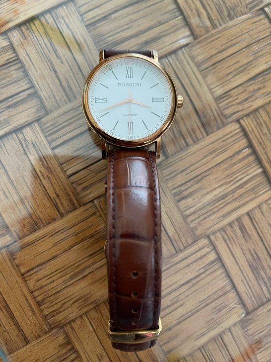 罗西尼石英手表转给需要的人