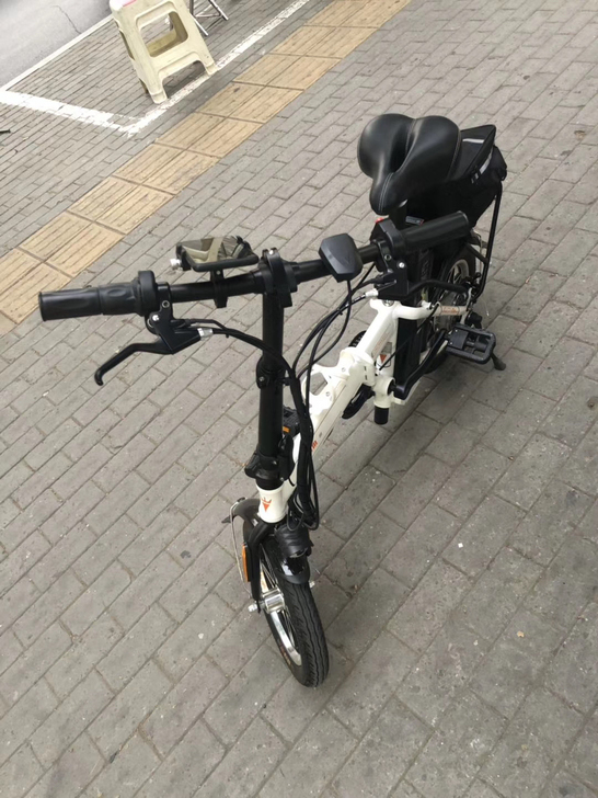 狼途折叠电动自行车，锂电池，重量轻，代驾专...