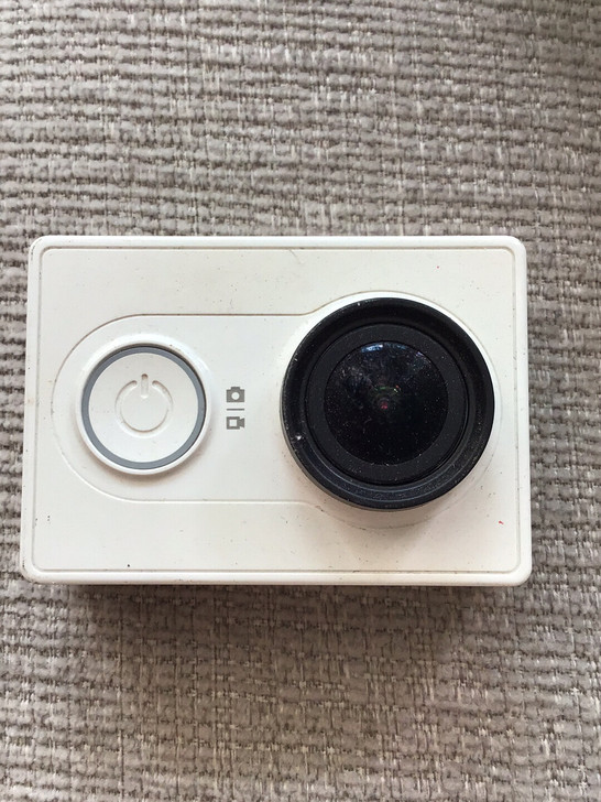 小米相机一代，压箱底的。送充电宝！吃灰好久...