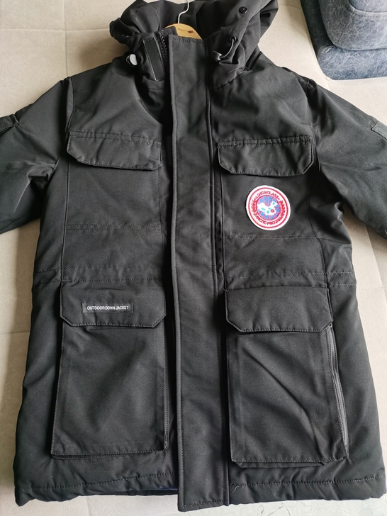 新的羽绒服，没穿过