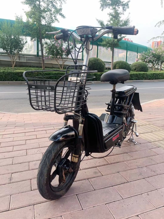 转让一辆二手电动车48v12a成色9成新包...