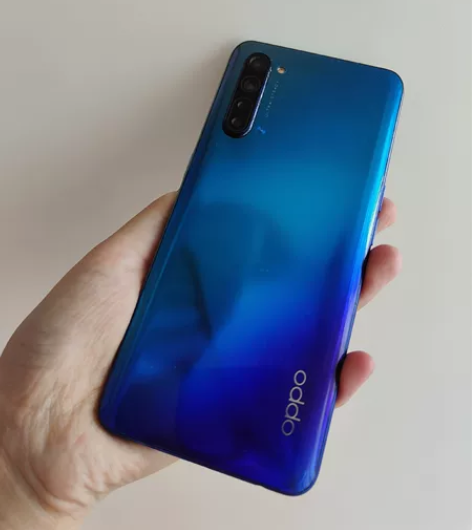 OPPOReno3，12+128天玑100...