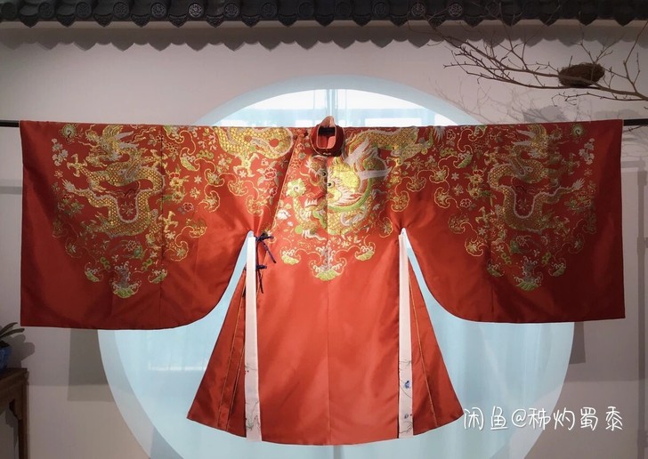 南粤织造仿孔府蟒袍。超级好看！！数据如图，...