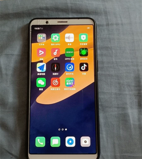 oppo r11s 4+64g内存，王者吃...