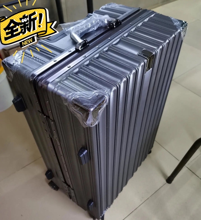 闲置全新铝框行李箱静音万向轮旅行箱20寸2...