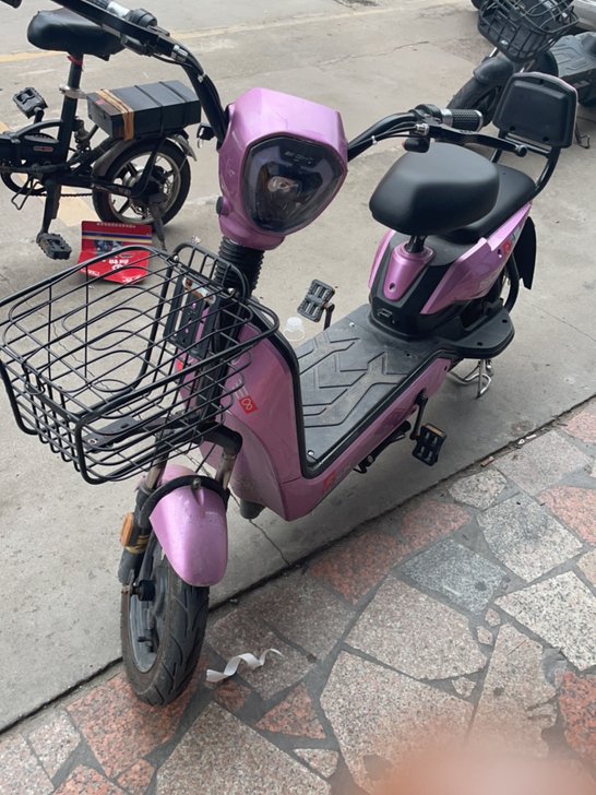 二手电动车，48伏12安，新国标，刚买两个...