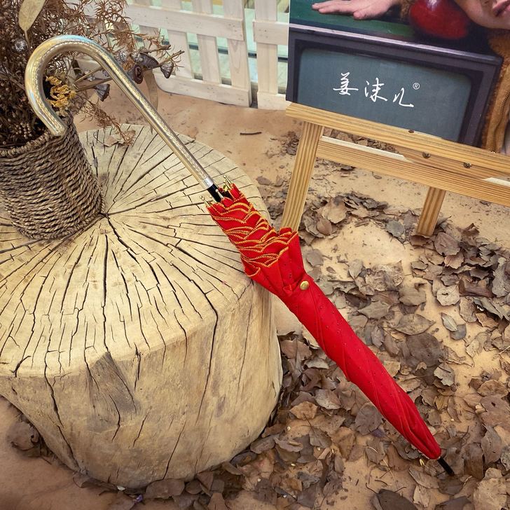 出日本大红色刺绣边喜庆新娘红伞女士皮革优雅...