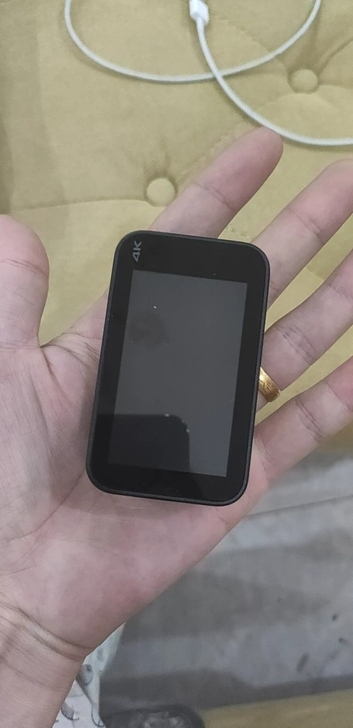 小米相机，不开机，没时间拿去维修，售出不退...