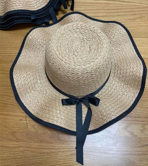 店铺清仓 蝴蝶结遮阳帽草帽20元包邮全新 ...