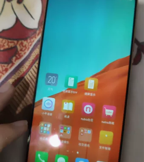 努比亚X  8+128  手机后屏幕摔坏了...