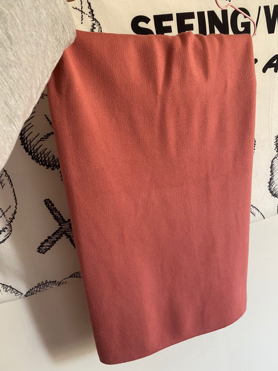 全新针织包臀裙