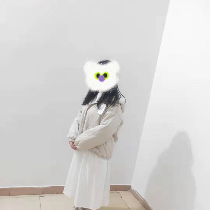 白色半身裙