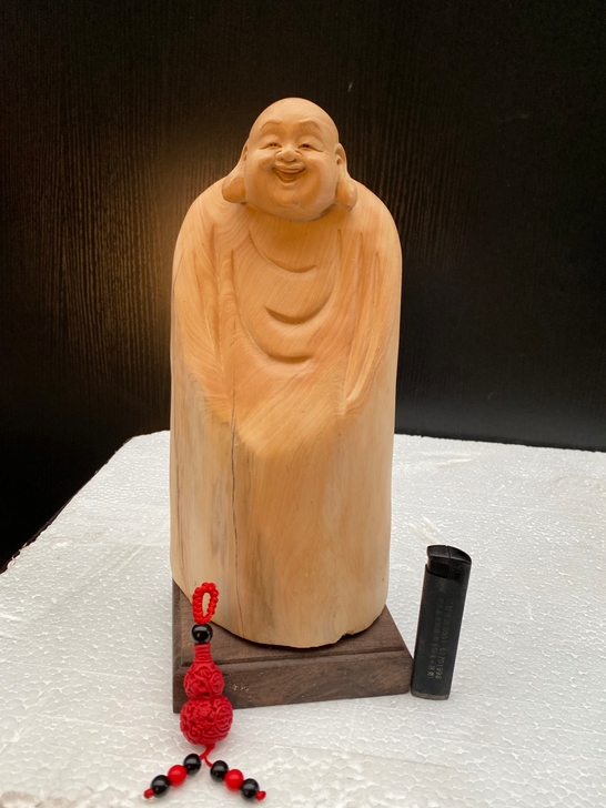 古玩店不做了，处理正宗太行崖柏弥勒萨摩关音...