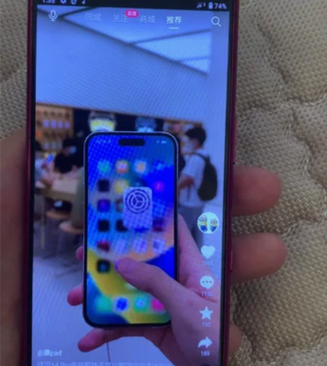 索尼Xperia 5，酒红色，好漂亮的红色...