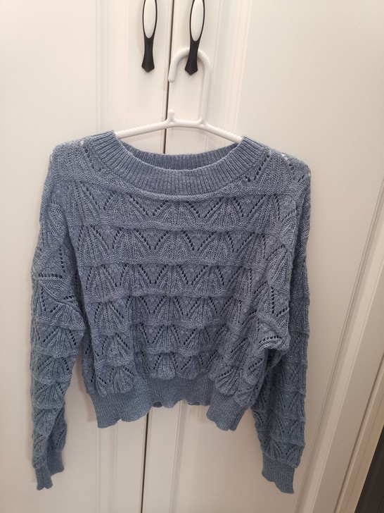 衣香丽影蓝色镂空针织衫19包邮